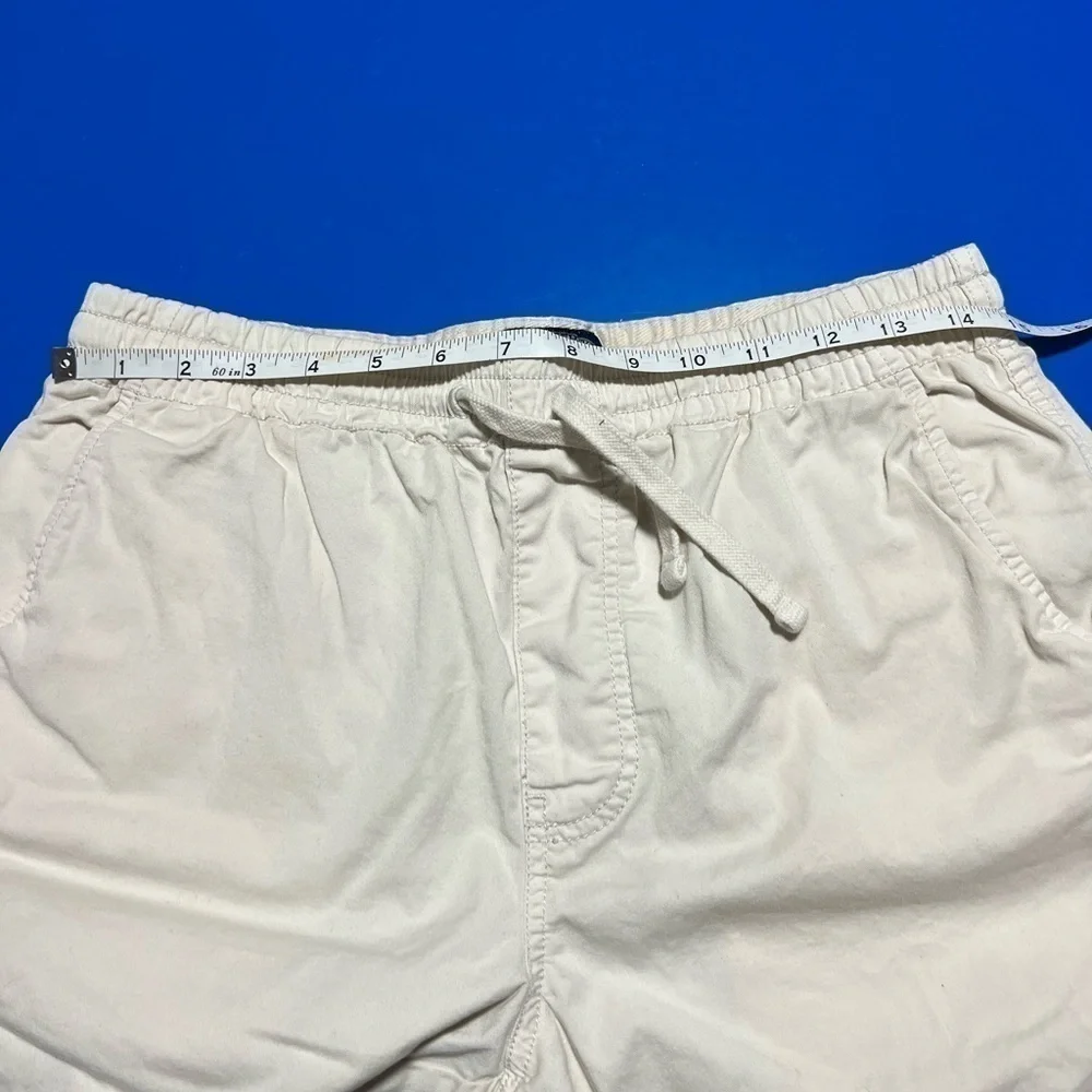 J. Crew Men’s Khaki Draw String Short. Excellent Condition. Size SM